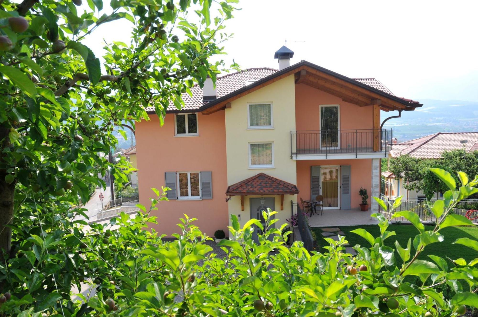 Agritur Le Pergolette Villa Tassullo Bagian luar foto